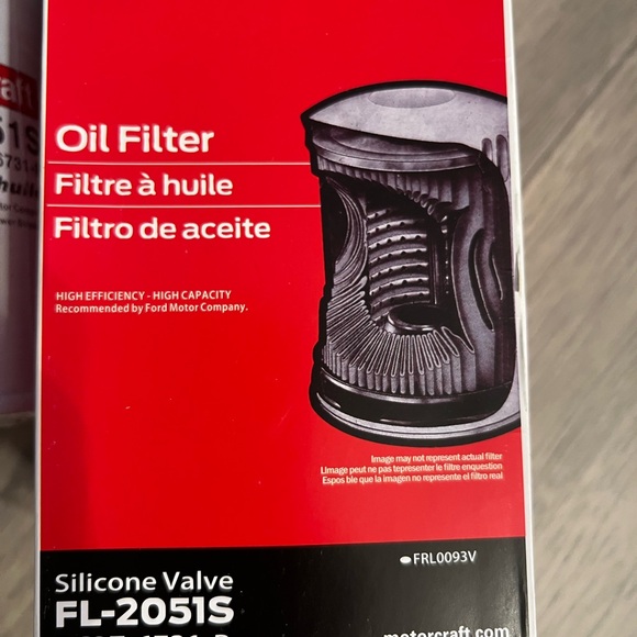 Motorcraft - Oil Filter (FL2051S) - Picture 6 of 7